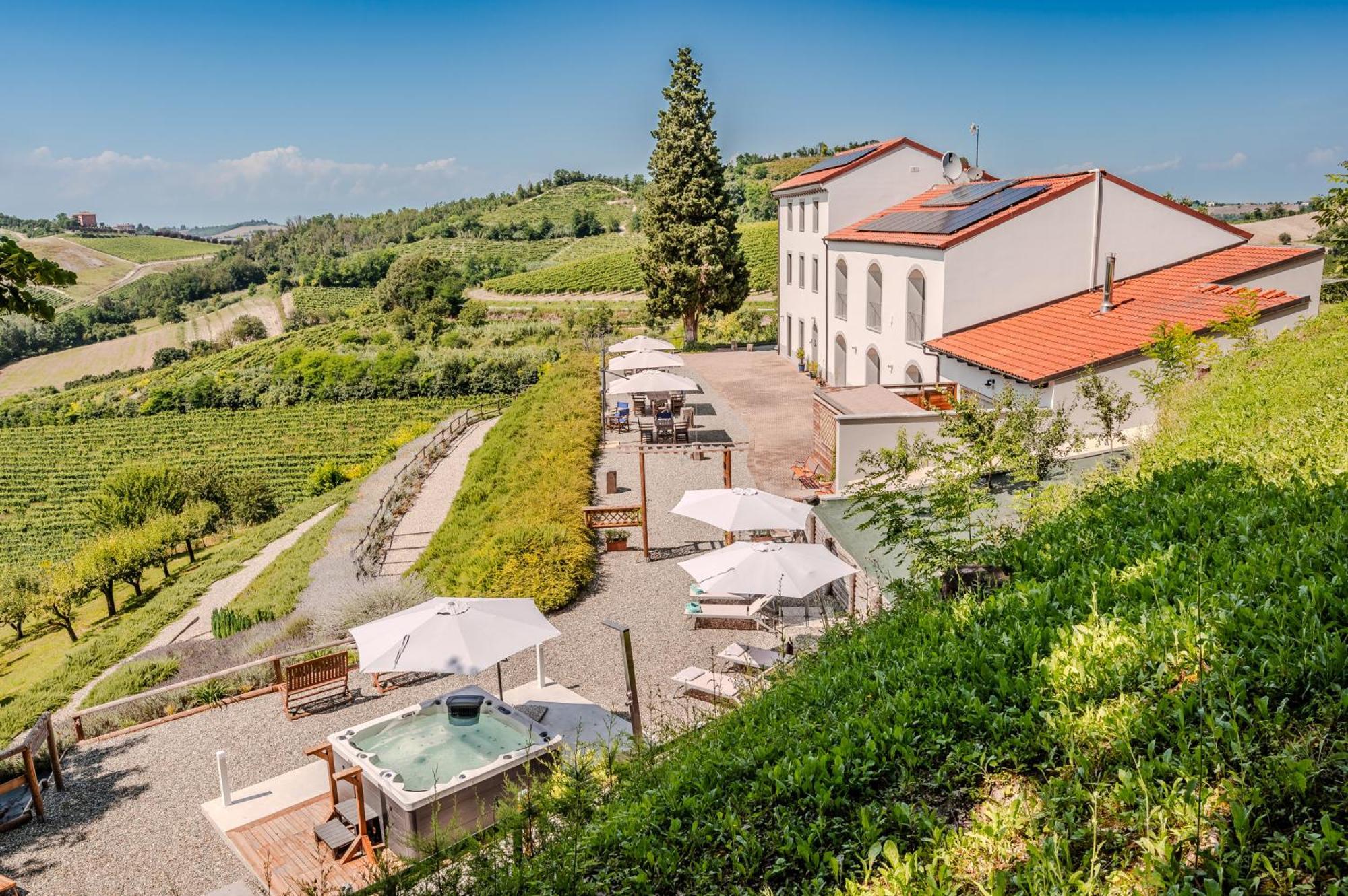 Villa Rocco Country House Ozzano Monferrato Exterior photo